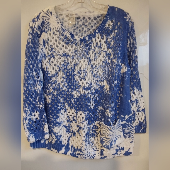 Mixed Blue & White Tops & Bottoms M/L Prints Bundle - Picture 8 of 11